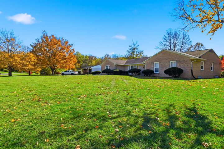 Property Photo:  7585 Wrenview Drive  OH 45502 