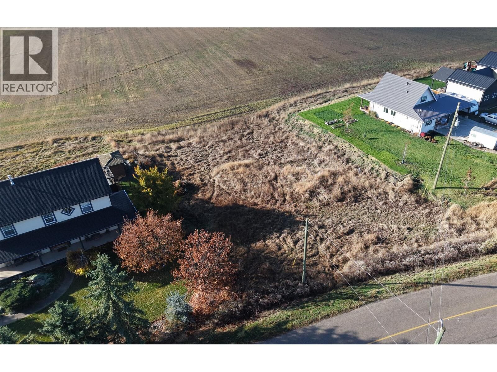 Property Photo:  4575 Lansdowne Road  BC V4Y 0V4 