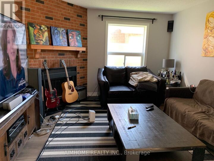 Property Photo:  5095 Sunray Drive  ON L5R 2W2 
