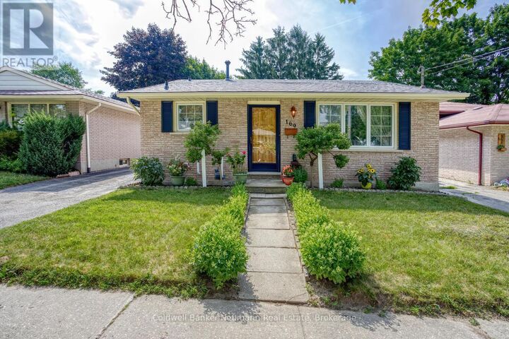 Property Photo: 169 Country Club Drive ON N1E 3K8