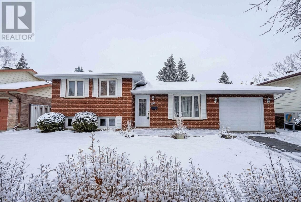 Property Photo:  1953 Concorde Avenue  ON K6H 6M3 