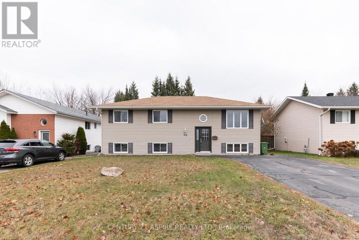 20 Briarwood Drive  Petawawa ON K8H 3N8 photo