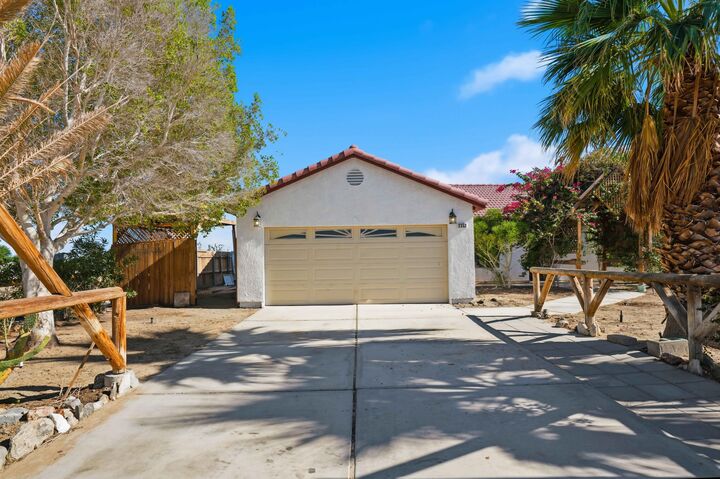 Property Photo:  2352 Shore Isle Avenue  CA 92274 