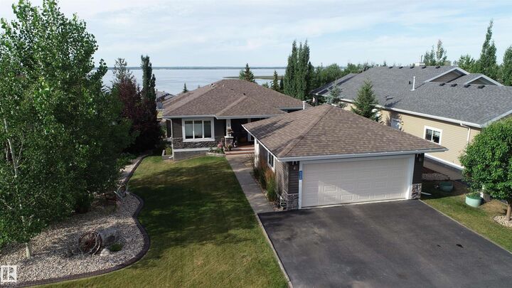 Property Photo:  55101 Ste. Anne Trail 525  AB T0E 1A1 