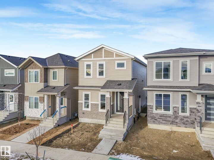 Property Photo:  42 Ave Avenue 3520  AB T4X 3G4 