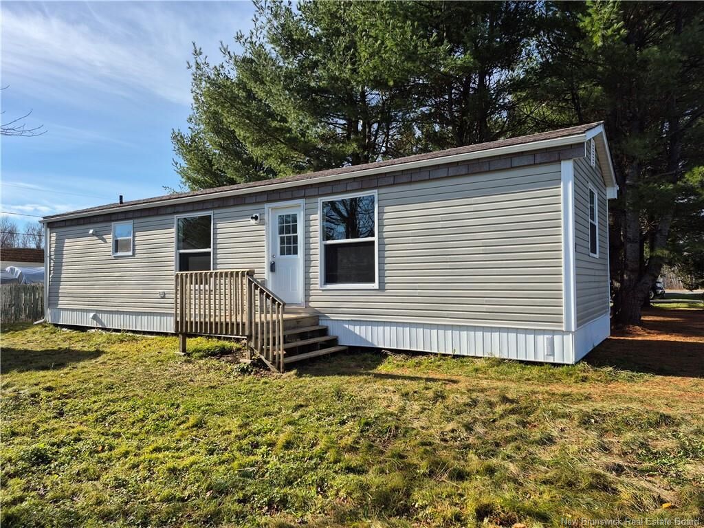 Property Photo:  23 Currie Crescent  NB E3B 7H3 