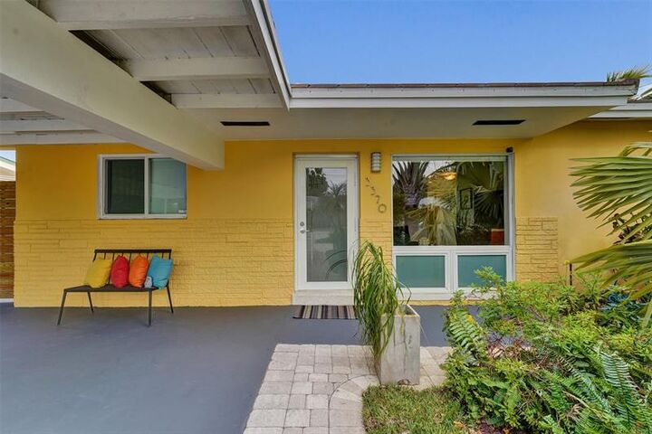 3370 NE 17th Ave  Oakland Park FL 33334 photo