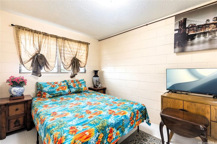 Property Photo: 2033 Wilcox Lane B314 HI 96819