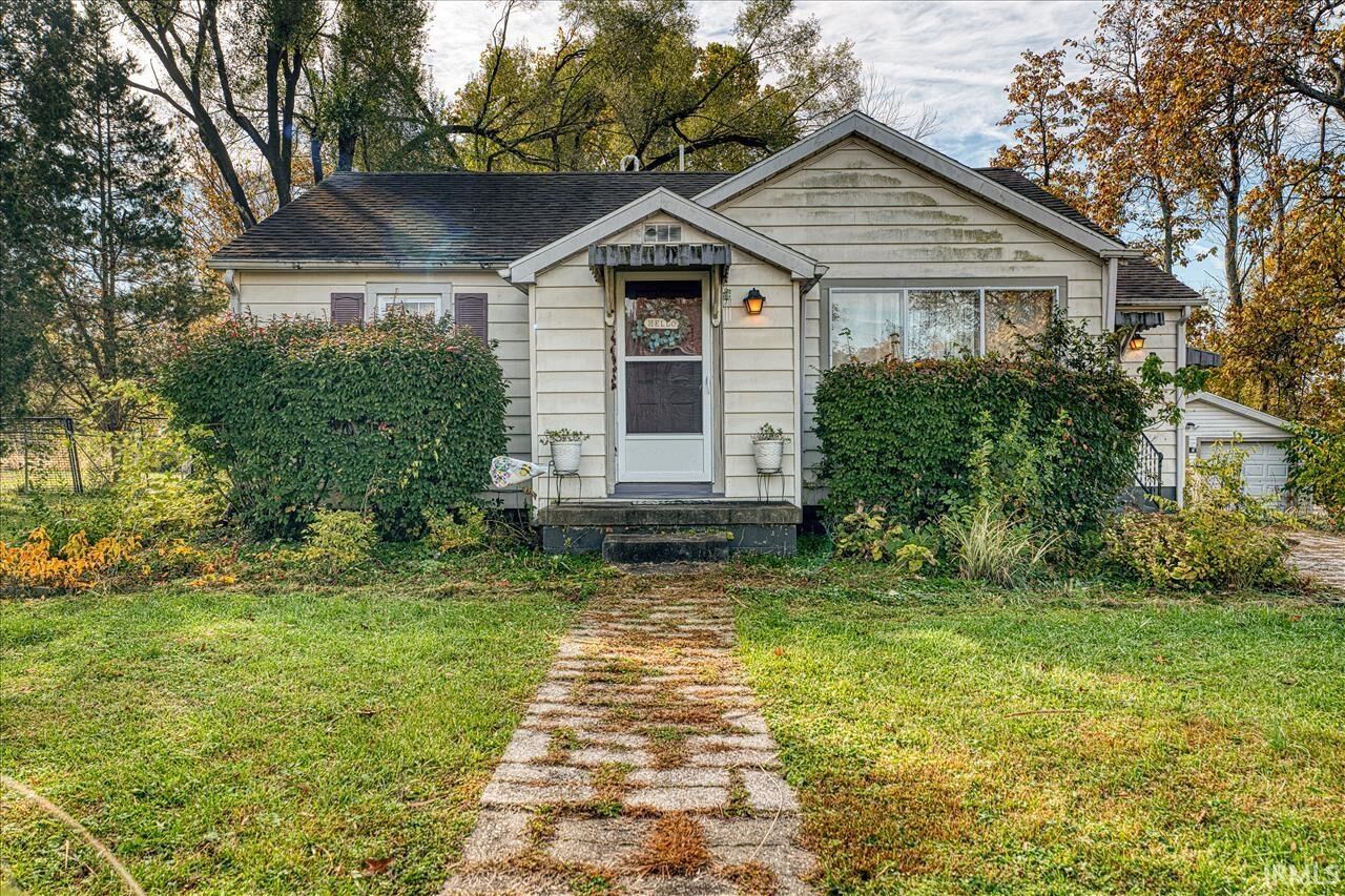 Property Photo: 1003 E Heerdink Avenue IN 47711