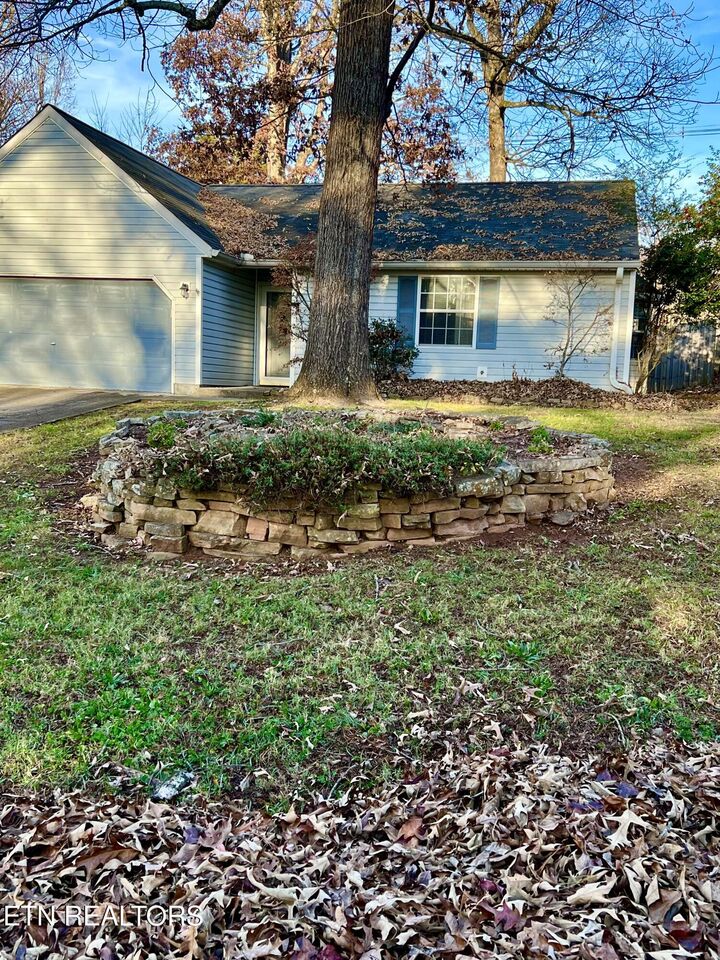 Property Photo: 616 Tarpley St TN 37804