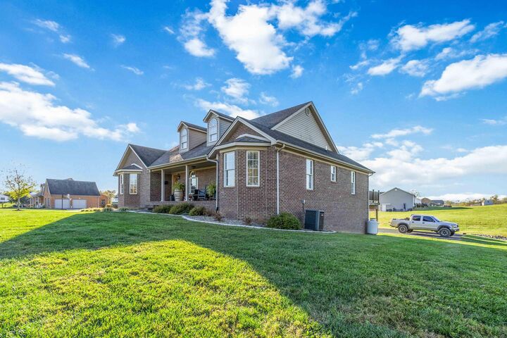 Property Photo: 100 N Braxton Drive KY 40468