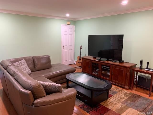 Property Photo: 19 Sneden Place W 19 NY 10977