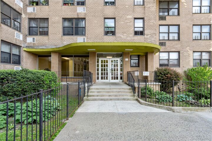 1966 Newbold Avenue 505  Bronx NY 10472 photo