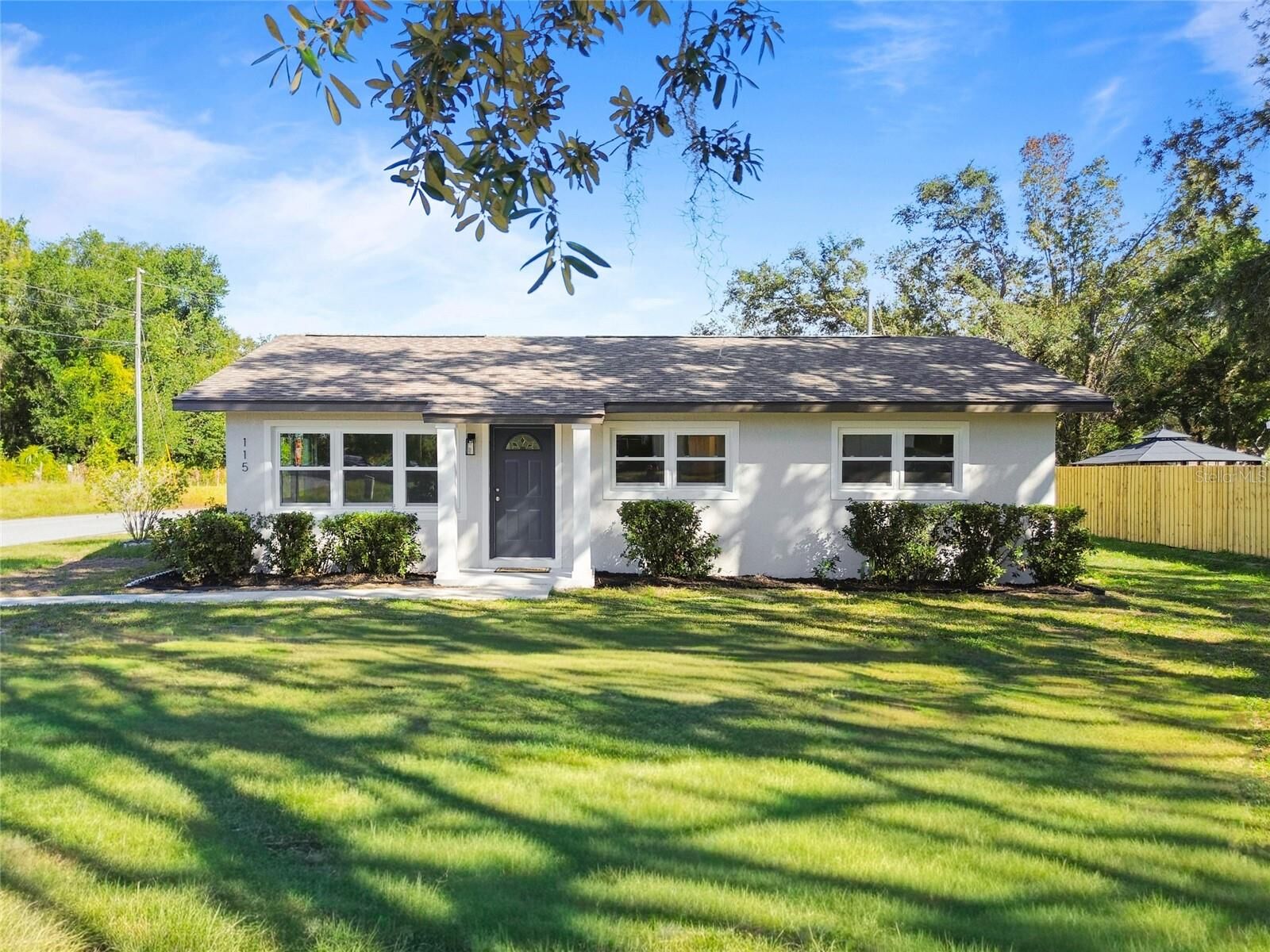 Property Photo:  115 N Galena Avenue  FL 34715 