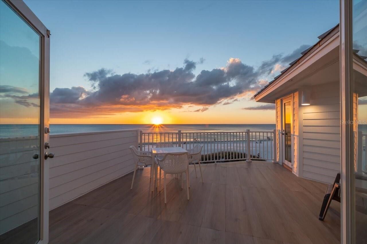 Property Photo: 17852 Lee Avenue FL 33708