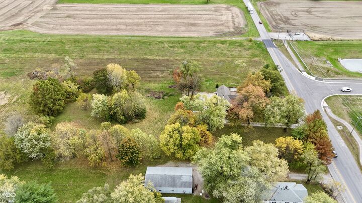 Property Photo: 4551 N 225 E IN 46184