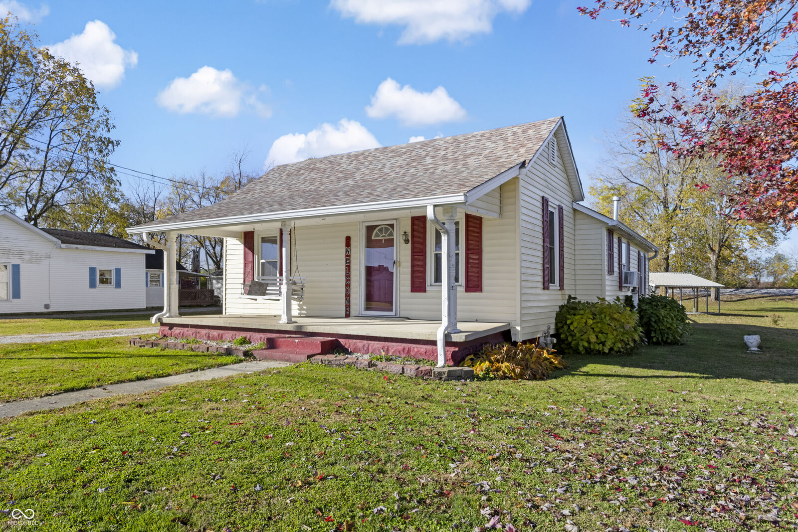 Property Photo: 1620 Jonesville Road IN 47201