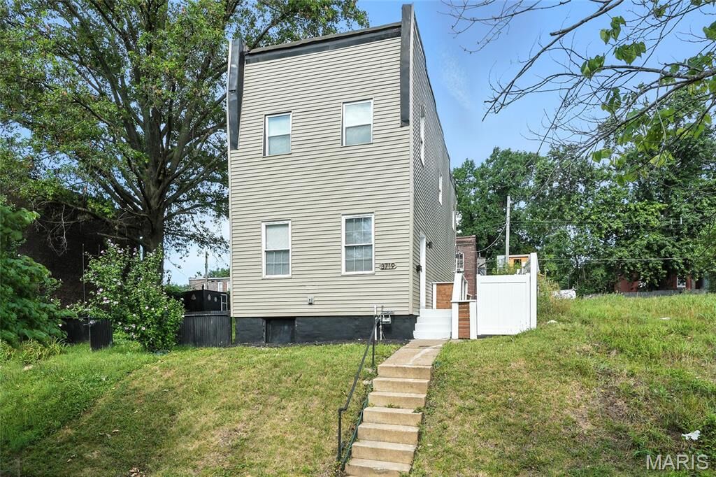 Property Photo:  3719 Wisconsin Avenue  MO 63118 