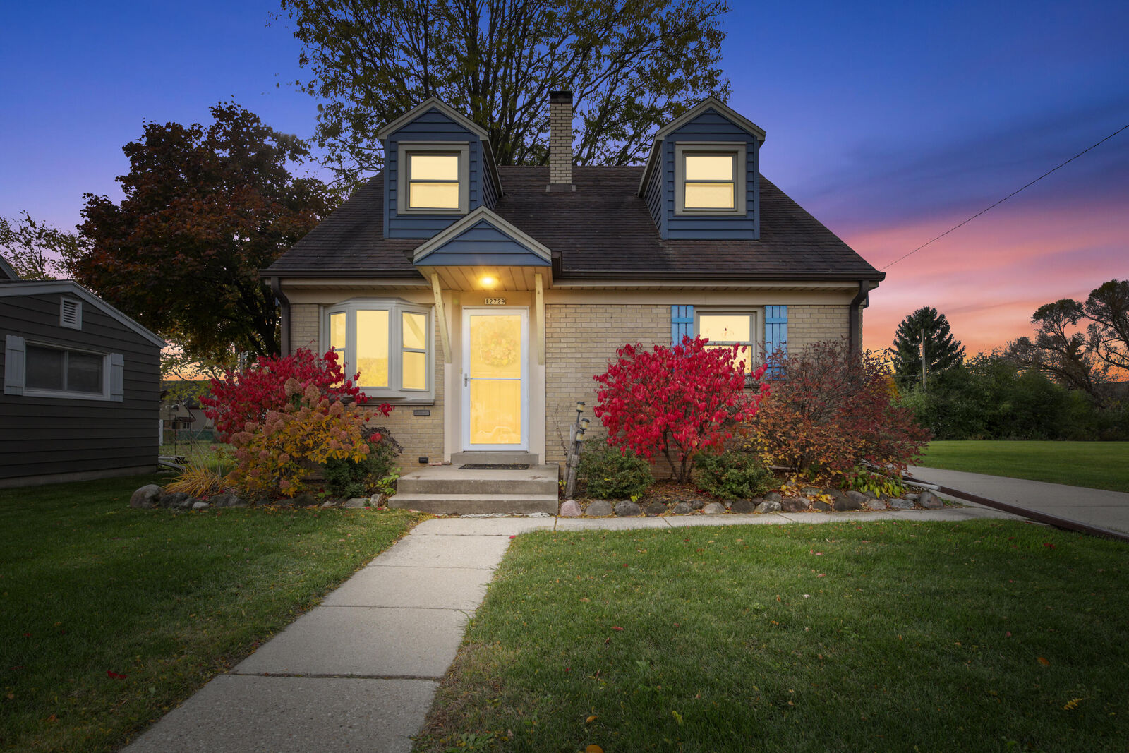 Property Photo: 12729 W Derby Pl WI 53007