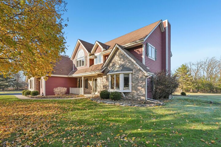 N73w26971 Kettle Cove Ln  Lisbon WI 53089 photo