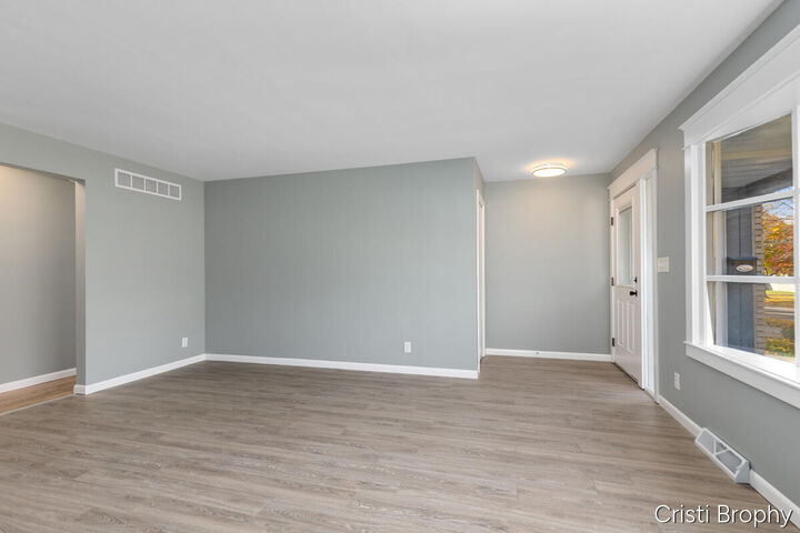 Property Photo: 2538 Berwyck Road SE MI 49506