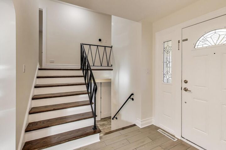 Property Photo: 711 Lacrosse Avenue IL 60091