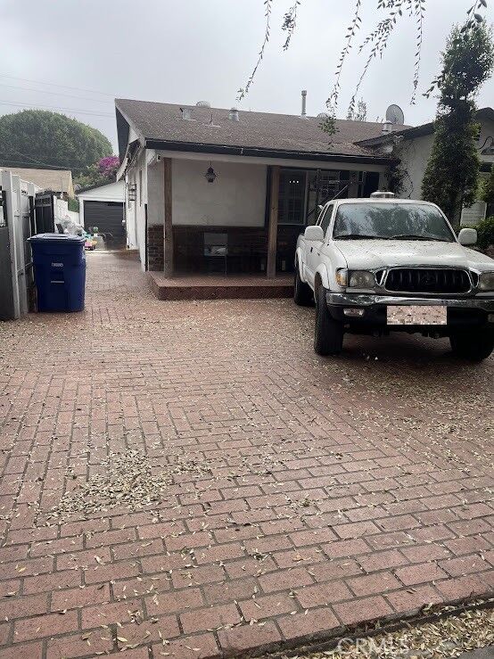 Property Photo:  10414 Dorothy  CA 90280 