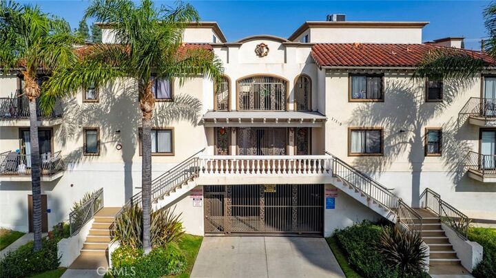 Property Photo: 17115 Chatsworth CA 91344