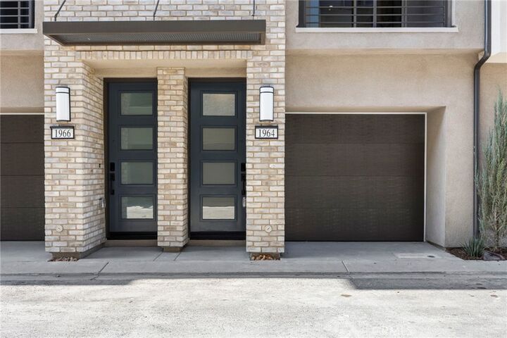 Property Photo: 1664 Via De La Luna CA 92870