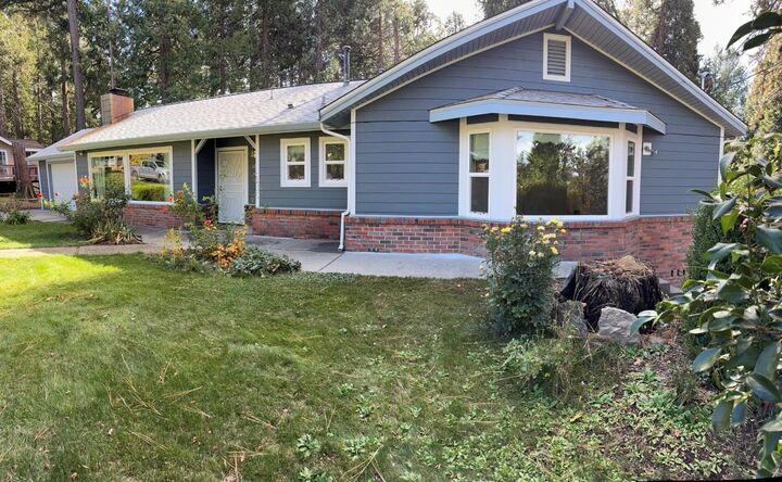 Property Photo: 6868 Ridgeway Drive CA 95726