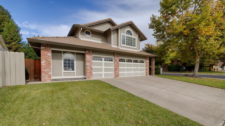 Property Photo: 1585 Steinbeck Drive CA 95747