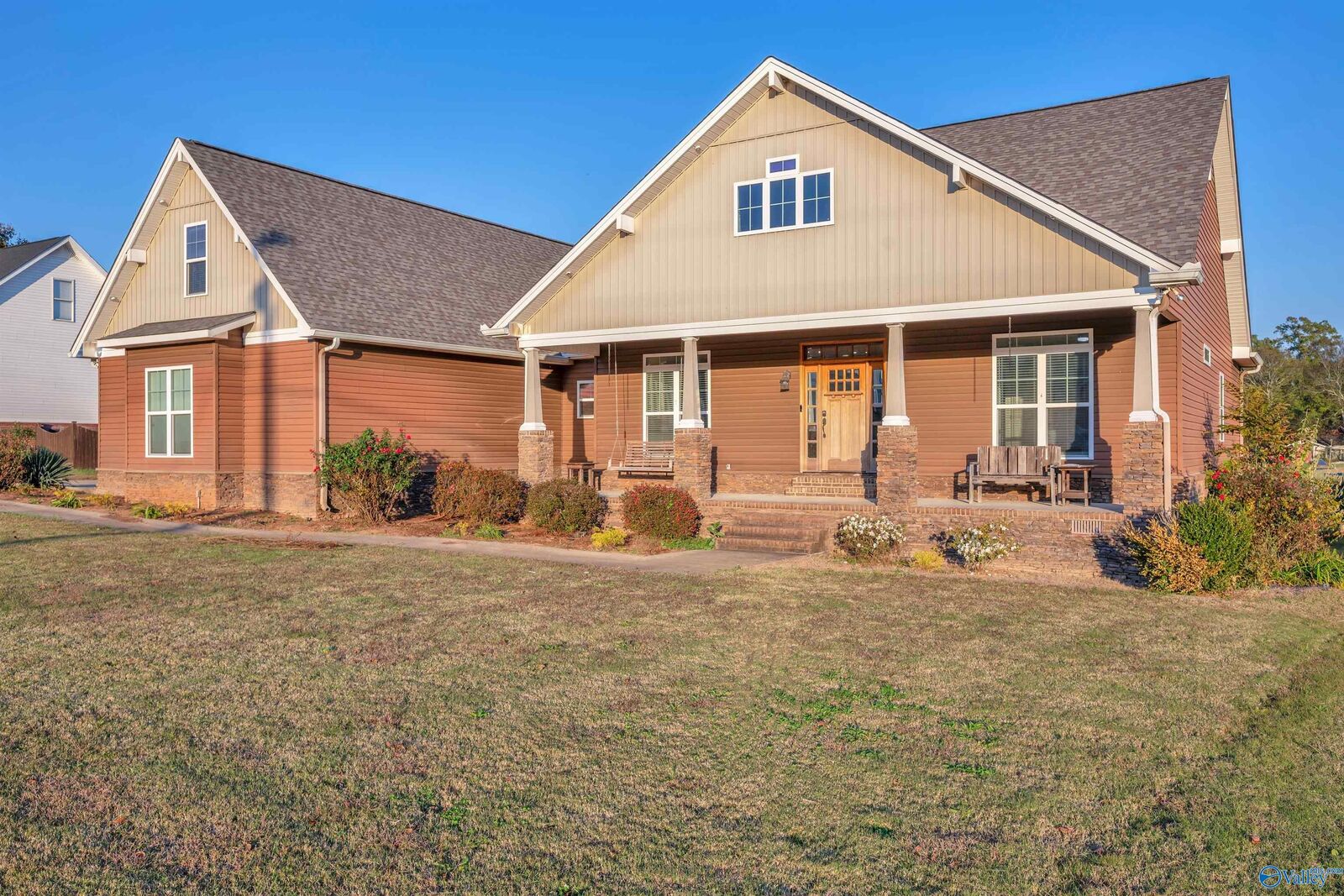 Property Photo:  1104 Anna Drive  AL 35674 