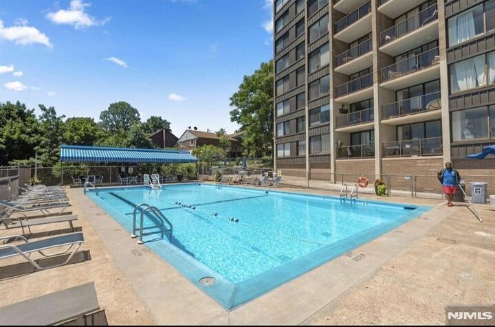 Property Photo:  9060 Palisade Avenue 811  NJ 07047 