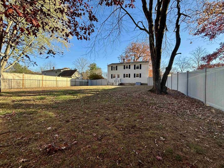 Property Photo:  10 Townsend Avenue  NH 03079 