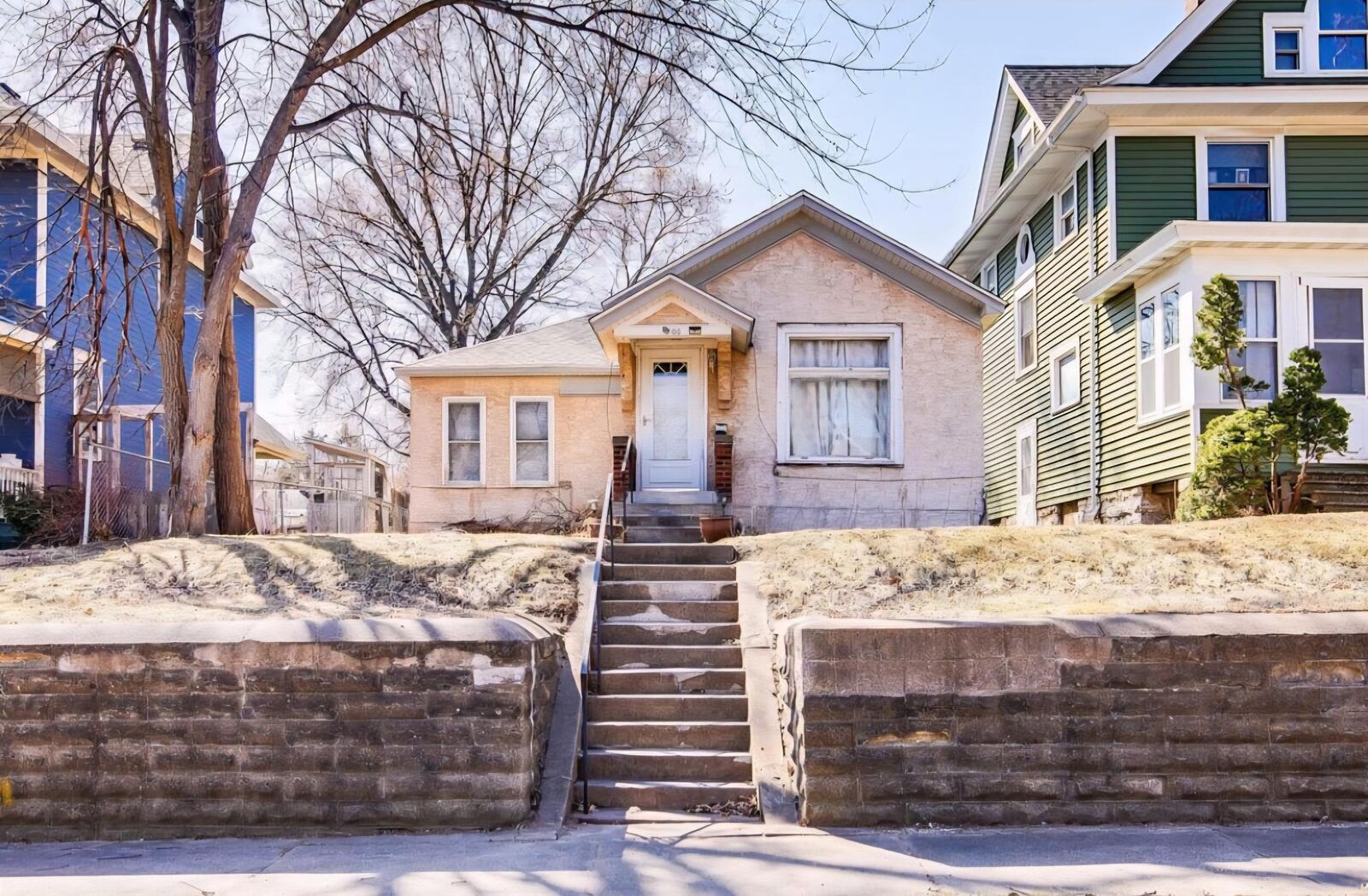 Property Photo:  300 Baker Street E  MN 55107 