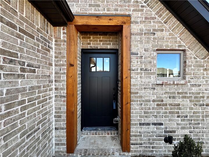 Property Photo:  2904 SW Little Elm Loop  AR 72713 