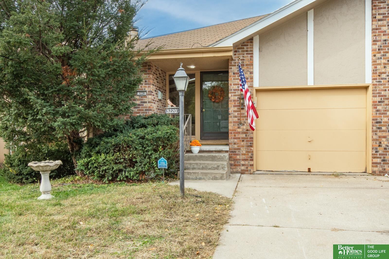 Property Photo: 3220 S 50th Street NE 68106