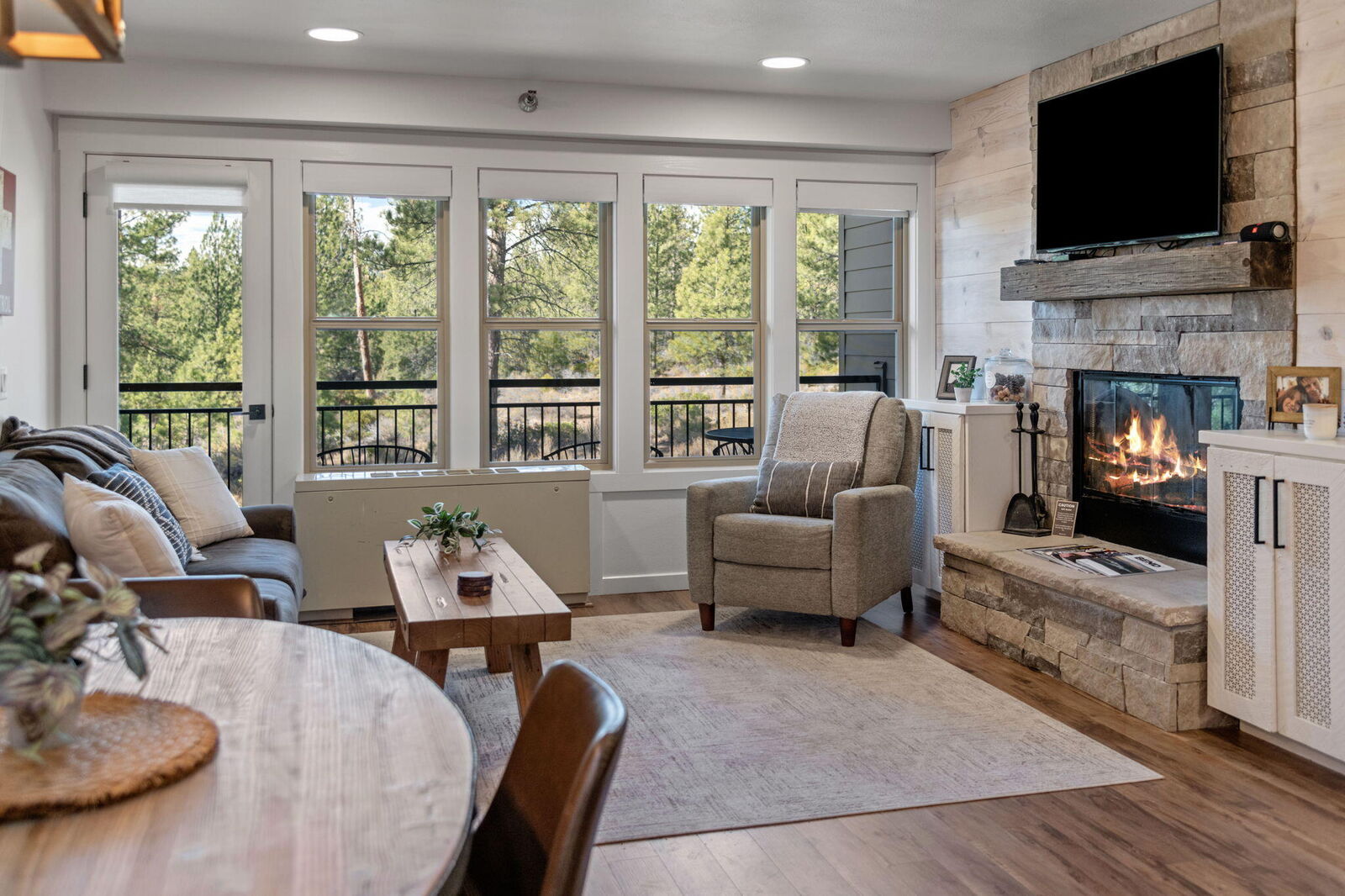 Property Photo:  18575 Century Drive 1723/1724  OR 97702 