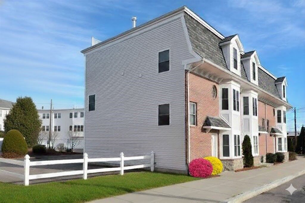 Property Photo: 909 Washington St/U14 On Walnut St 14 MA 02062