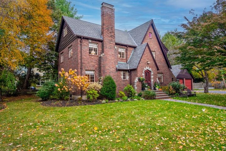 Property Photo: 8 Felsdale Close MA 01890