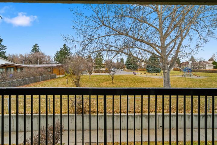 Property Photo:  2200 Woodview Drive SW 306  AB T2W 3N6 