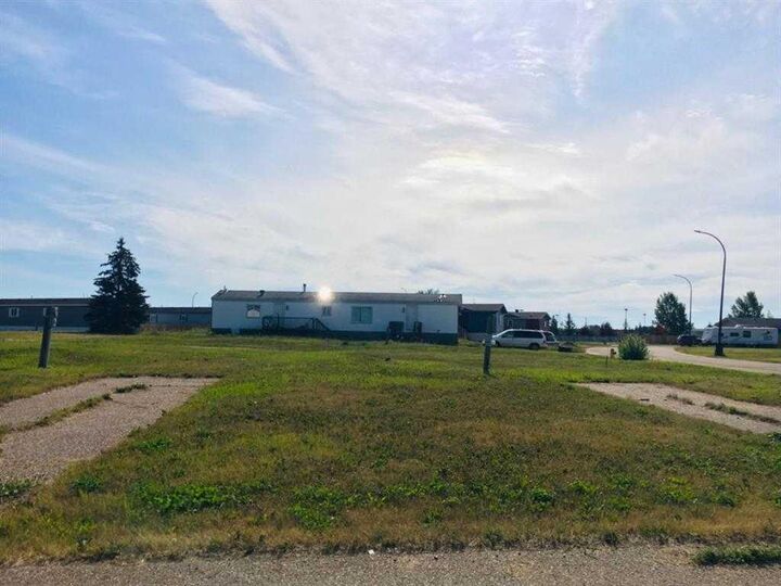 90 Deerglen Trailer Park — photo 1