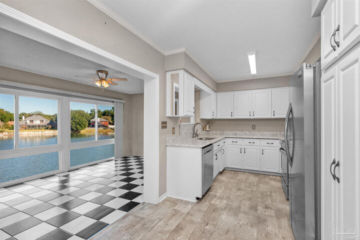 Property Photo: 333 S 61st Ave 8 FL 32506