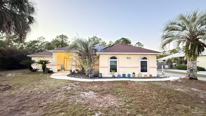 Property Photo:  1080 Chandelle Lake Dr  FL 32507 