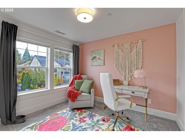 Property Photo: 15885 SE Harold Ave OR 97267