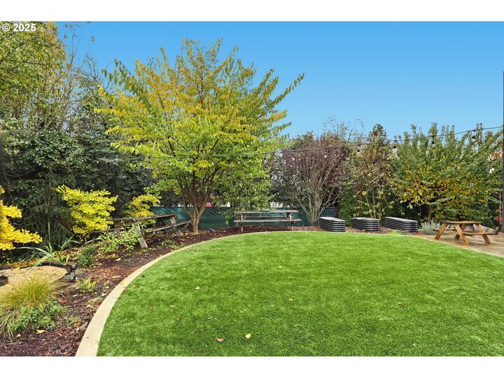 Property Photo: 15885 SE Harold Ave OR 97267