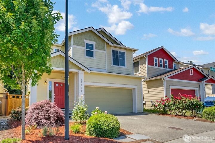 Property Photo: 11103 5th Avenue SW WA 98146