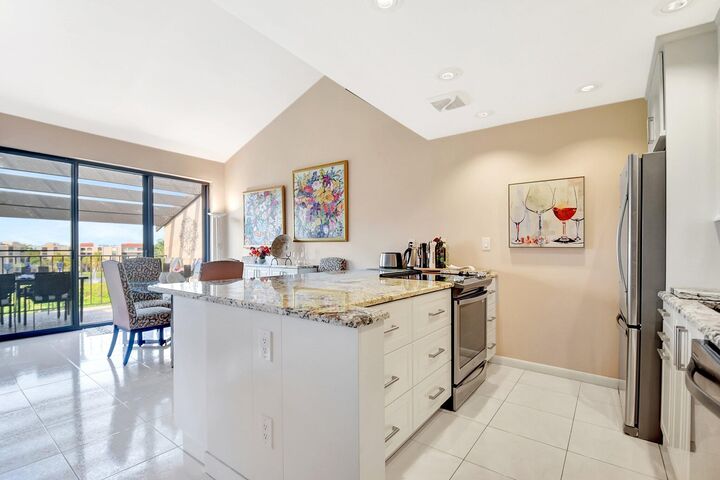 Property Photo:  755 Dotterel Road 1512  FL 33444 