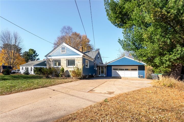 Property Photo:  925 N High Street  WI 54729 