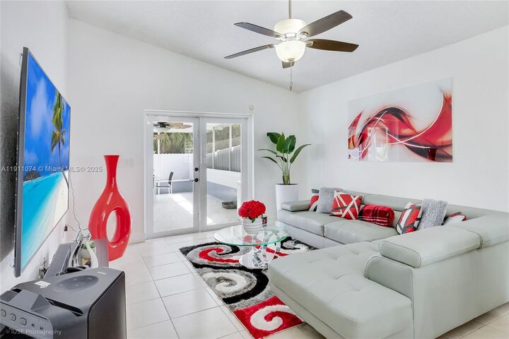 Property Photo:  471 SW 203rd Ave  FL 33029 